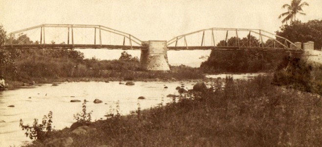 L’ancien pont de la Tahaaru à Papara