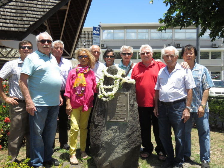 Comme chaque année, un hommage à Paul Bernard était organisé, mercredi dernier, devant la stèle à la mémoire de cette figure du transport aérien local.