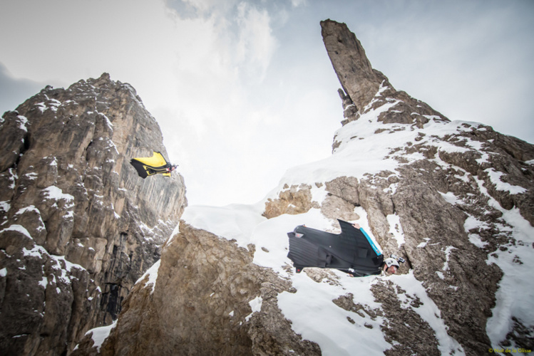 Le wingsuit, sport extrême par excellence, est de plus en plus présent dans les films de Thierry Donnard !