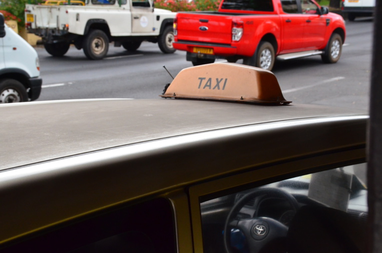 Les chauffeurs de taxi tirent la sonnette d'alarme face à la concurrence déloyale.