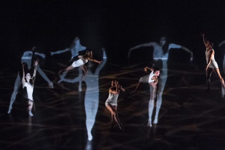 Porté par la compagnie de danse Okareka, le spectacle fait vivre une légende maorie.