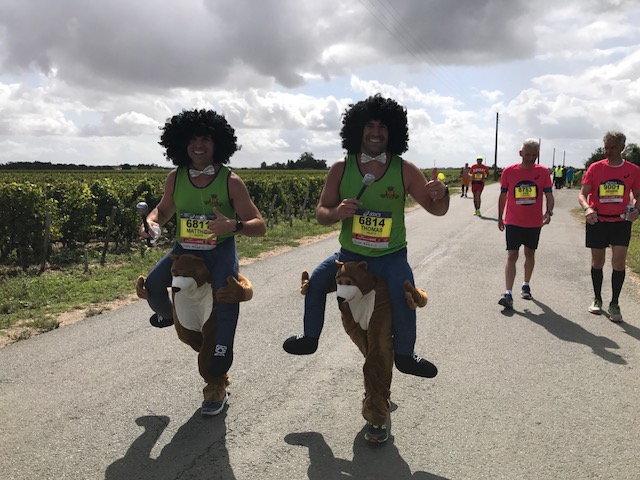 L'ultra marathonien Patrick Candé arrive 597ème au marathon du Médoc