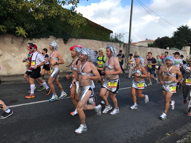 L'ultra marathonien Patrick Candé arrive 597ème au marathon du Médoc