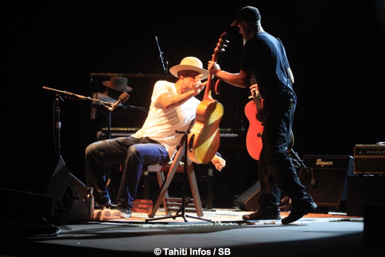 Ben Harper a enchainé les instruments