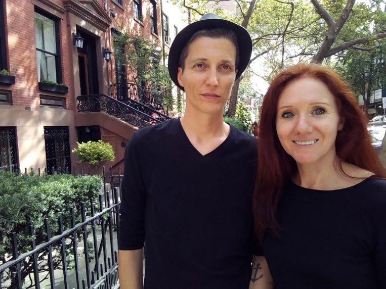 Le rêve brisé de deux femmes artistes qui voulaient se dire "oui" 25 fois
