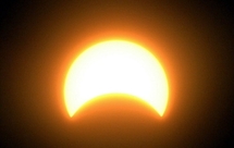 Eclipse totale de Soleil dimanche en Polynésie et sur l'île de Pâques