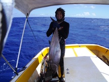 Dell est amateur de pêche profonde et de grosses prises. A 23 ans, il réalise sa première sélection pour les mondiaux