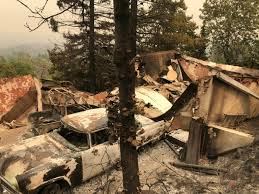 Les pompiers peinent à circonscrire les deux gros incendies de Californie