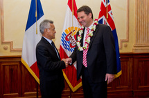 M. Marles avait été reçu en fin de matinée par le président de la Polynésie Gaston Tong Sang