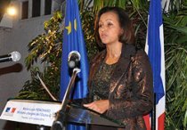 Le 16 octobre 2010, Marie Luce Penchard avait présenté un premier projet aux Polynésiens