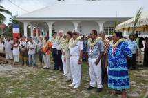 Visite officielle du Haut-Commissaire sur les atolls de Niau, Arutua, Ahe et Fangatau
