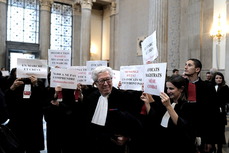 Le cardinal Barbarin relaxé en appel pour ses silences sur un prêtre pédophile