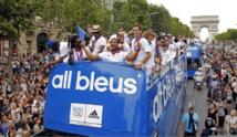 "Merci les Bleus" sur les Champs-Elysées