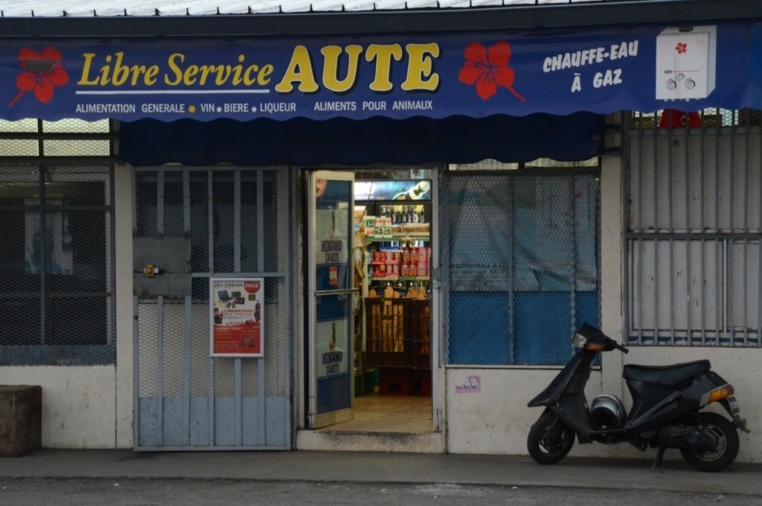 Pirae : trois jeunes attrapés en flagrant délit de cambriolage