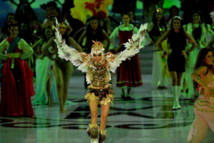 La polémique « danse de l’oiseau » exécutée par Miss Fidji, Koini Vakaloloma