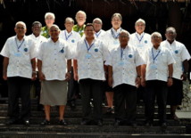 Photo de famille des participants au sommet « S’Engager pour le Pacifique » à Nadi (Source photos : ministère fidjien de l’information)    [117 Kb]