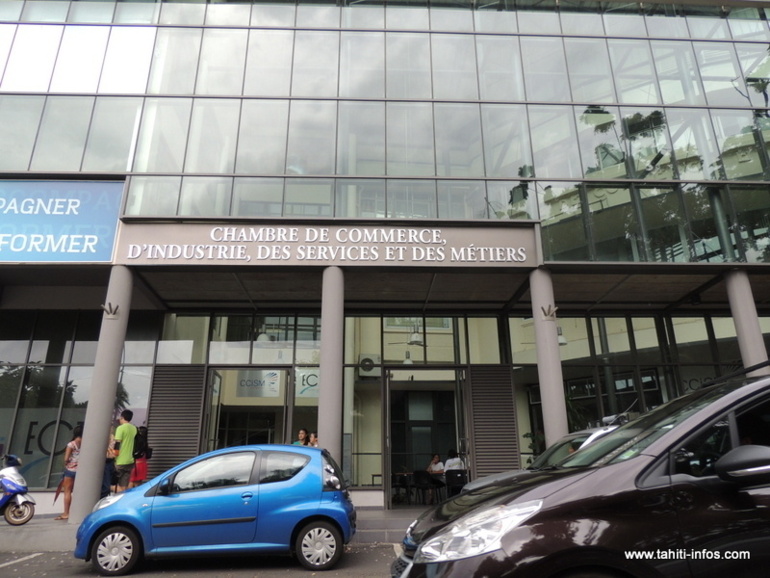 Le nouveau bâtiment de la Chambre de Commerce, rue du docteur Cassiau.