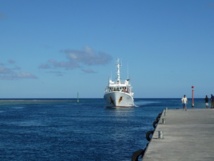 Le navire océanographique Alis ( Photo : IRD/Cécile Debitus).