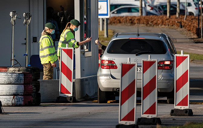 Virus: l'Allemagne classe la France entière comme zone à "haut risque"