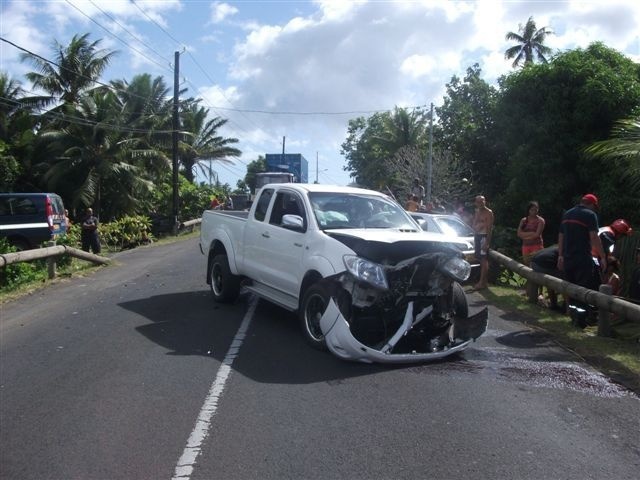 Mataiea: un pick-up percute une voiture, une femme et un nourisson hospitalisés