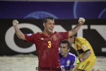 Demi-finale de la Coupe du Monde de Beach Soccer : la Russie arrache la victoire 5 à 3 à Tahiti en fin de match, l’Espagne bat le Brésil 2 à 1