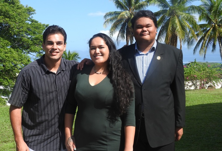 De gauche à droite: Quentin Pidoux, Hinamoe Brotherson et Hoanui Mariassouce.