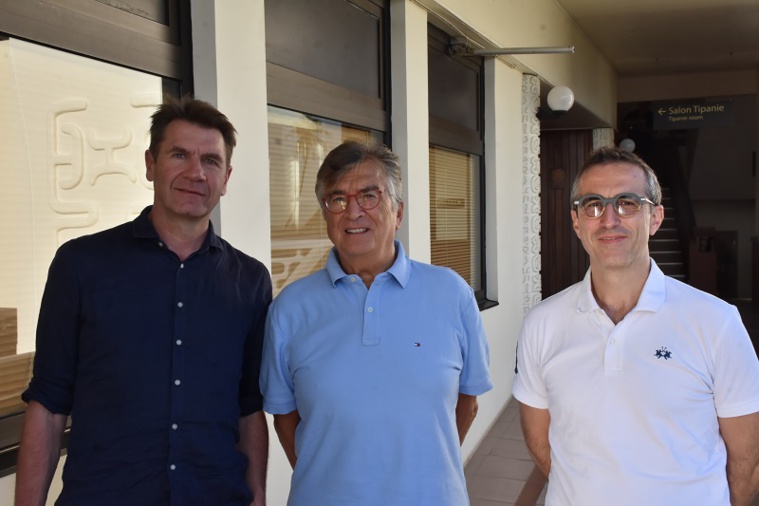 De gauche à droite : Pr Julien Mazières, Dr Marc Spielmann et Dr Richard Mallet.