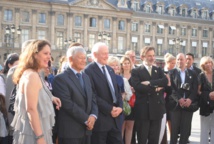 Place vendôme avec le ministre Temaurii Foster, Monsieur Bandarin de l'Unesco et monsieur Legaret, maire du 1er arrondissement.