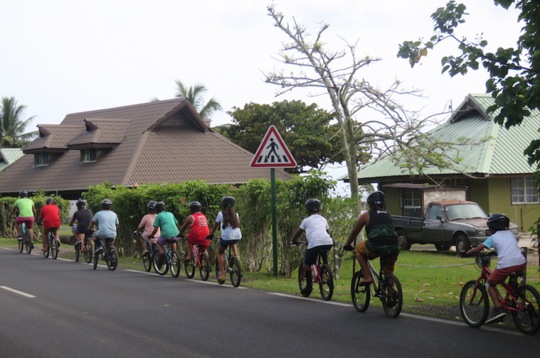 Les dangers de la route expliqués aux plus jeunes à Moorea