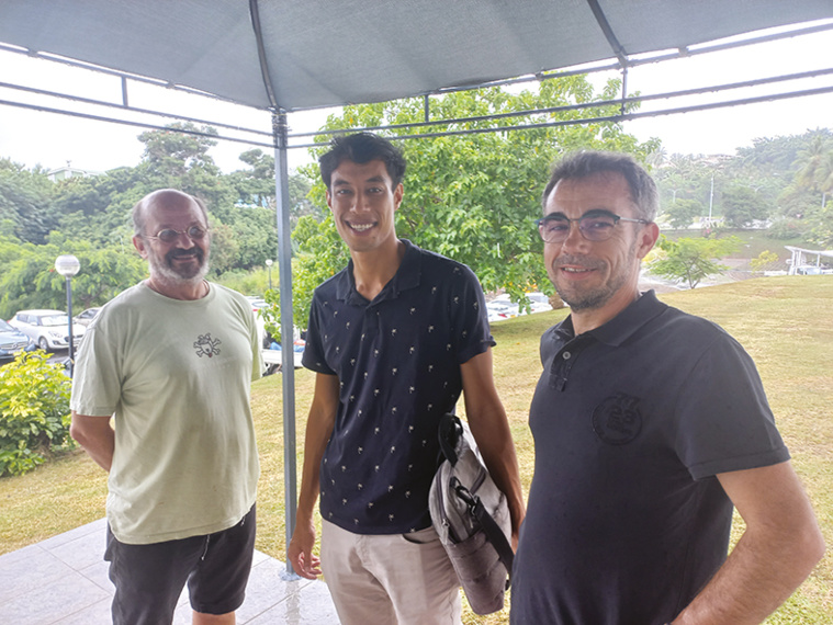 Pascal Ortega, professeur en physique, coordinateur du projet, Vateanui Sansine, docteur en météorologie, Fabien Harel, ingénieur de recherche de l'Université Gustave Eiffel détaché au laboratoire FEMTO-ST (Belfort).