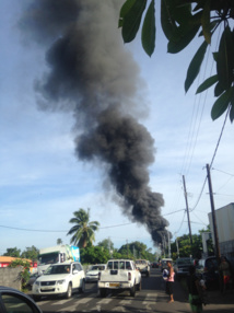Incendie d'une roulotte à Paea : les photos