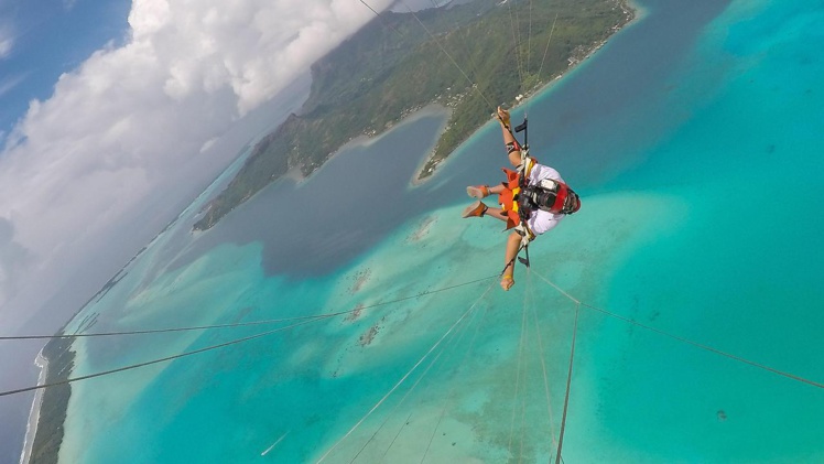« La crème de la crème », c'est Bora Bora pour le parachutiste professionnel. Photo : Will Penny