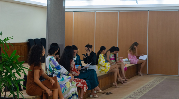 Ce lundi 3 juin, les candidates à miss Tahiti 2024 ont passé leur test de culture générale. Crédit : Tahiti infos