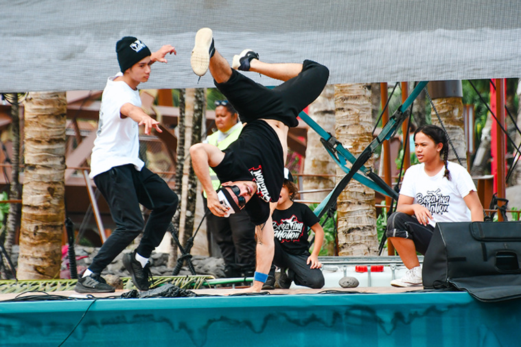 Concerts et spectacles de danse ont animé la journée au PK 0. © Wendy Cowan