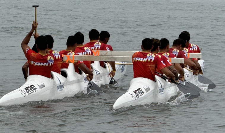 Les adversaires des Tahitiens voient régulièrement le dos de leur maillot tant la domination des rameurs du Fenua est souvent écrasante sur le plan d’eau de Hilo.