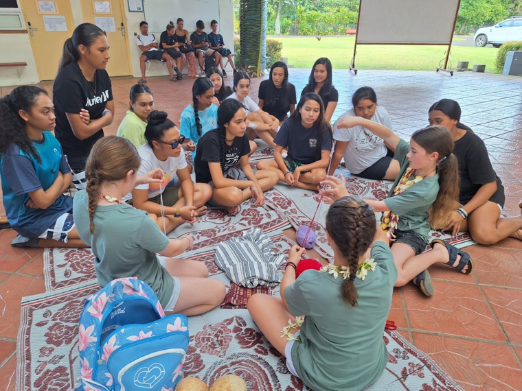 Confection de poi, accessoires de danse māori.