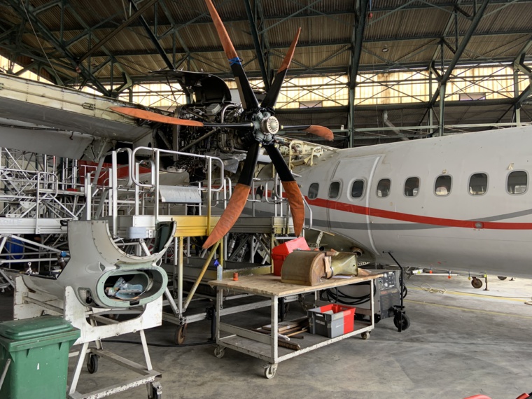 L'un des avions de Air Tahiti est déjà en cours de maintenance pour 8 à 10 semaines. Crédit photo : Thibault Segalard.