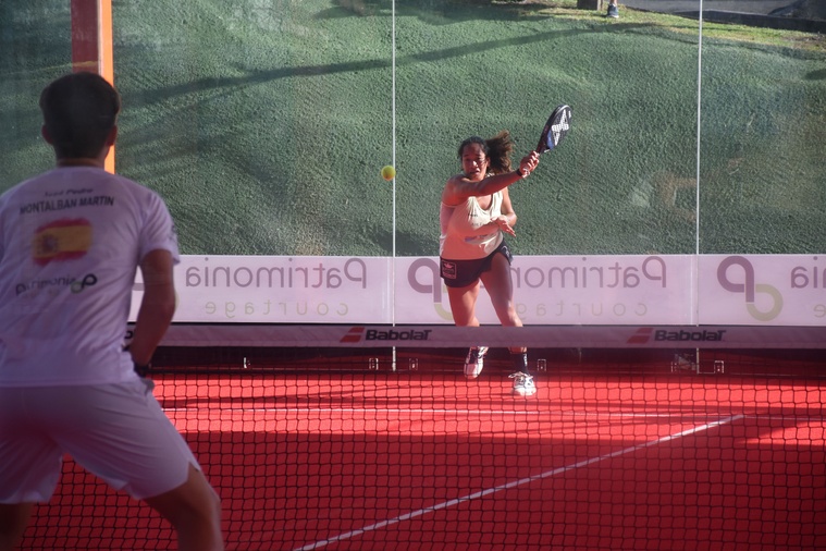 Léa Godallier, symbole mondial du padel polynésien.