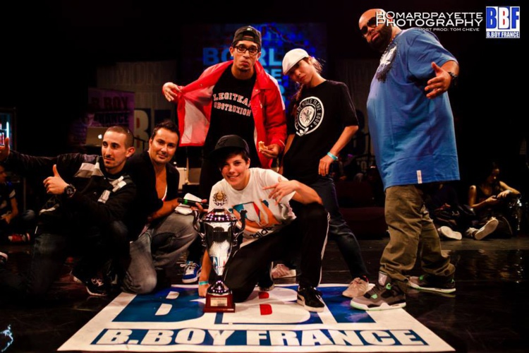 Hinatea Penilla-Y-Perella Marere a été vice-championne de France au Battle of the Year 2009 en binôme avec B-girl Soso.