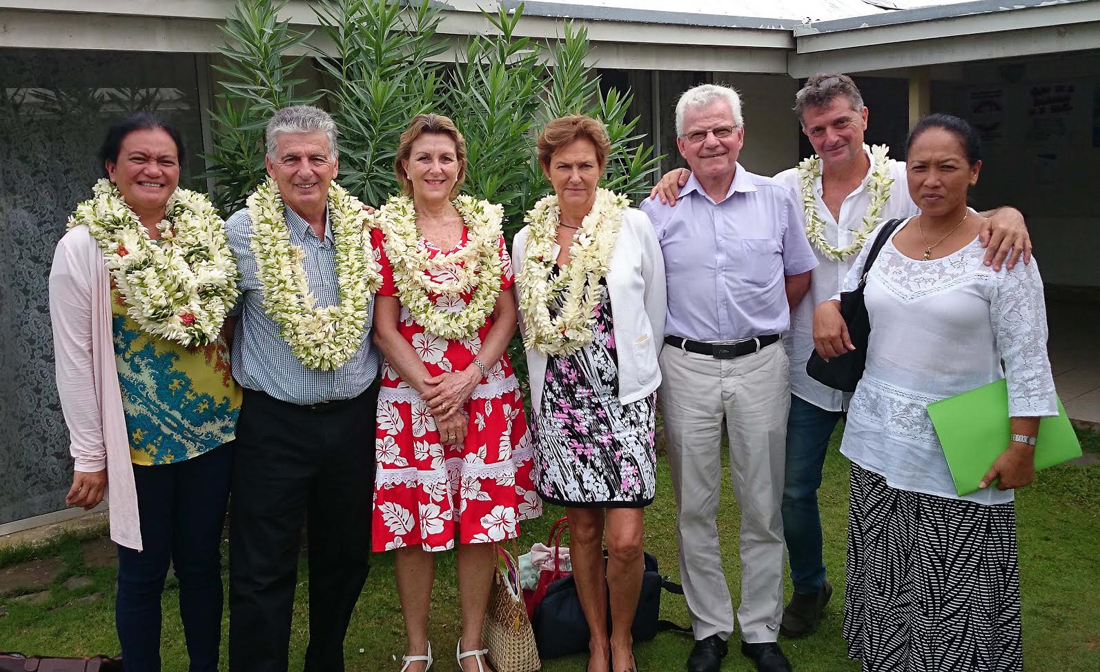 Le ministre des Solidarités en visite à Raiatea