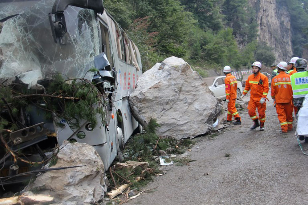 Séisme en Chine: au moins 13 morts, les secours compliqués par les répliques