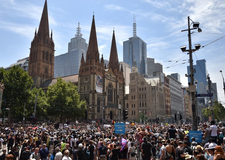 Des milliers d'Australiens manifestent contre la "Journée de l'invasion"