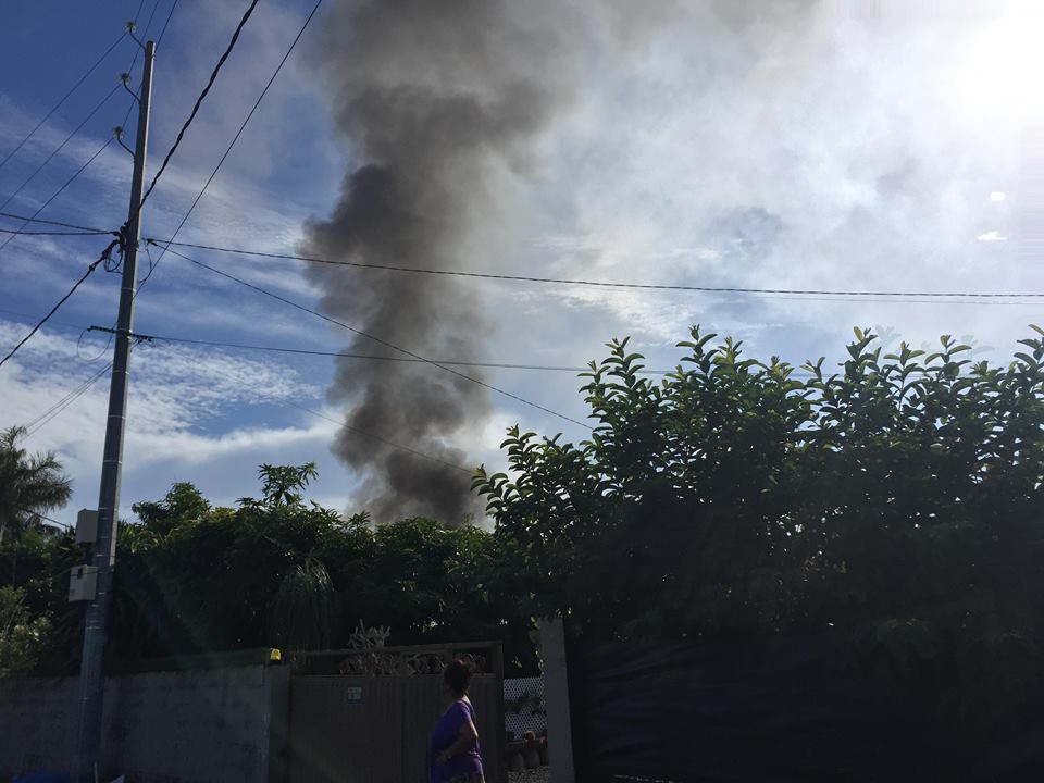 Incendie en cours à Pirae, la rue Gadiot bloquée