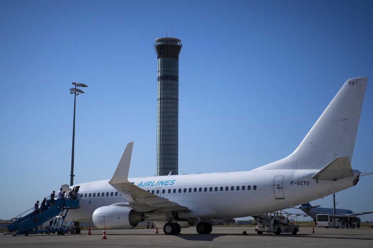 Suspicion de choléra dans un avion en provenance d'Algérie: les passagers autorisés à partir