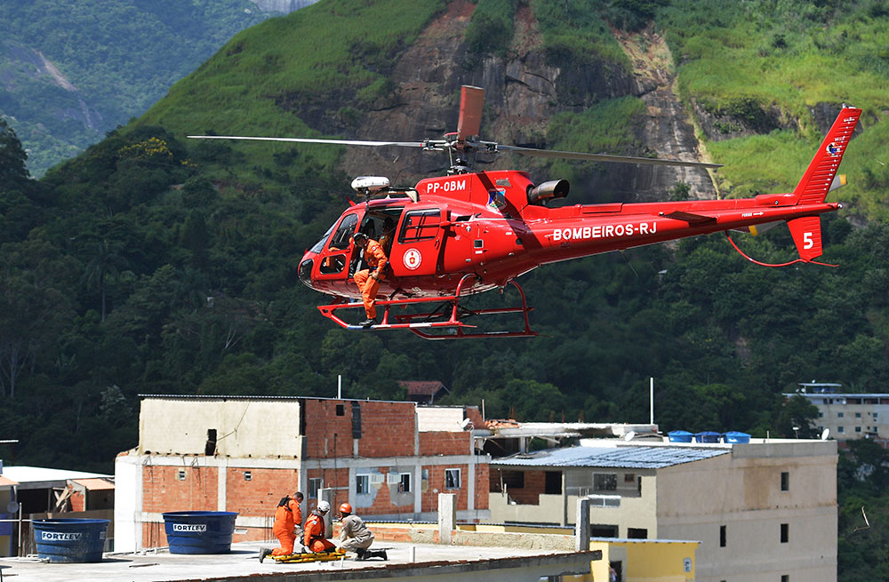 Effondrement d'immeubles au Brésil: le bilan monte à 10 morts