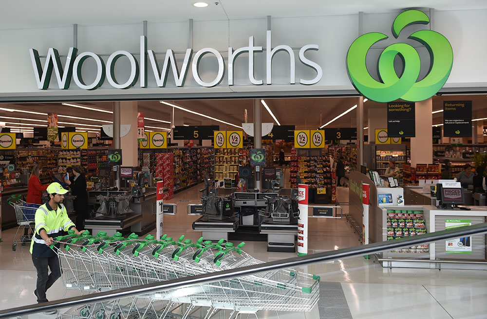 Australie: l'enseigne Woolworths admet avoir sous-payé des milliers de salariés