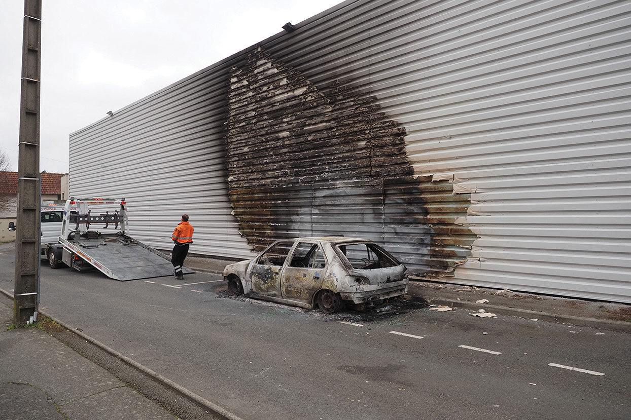 La ville de Blois en proie à des violences urbaines après un accident