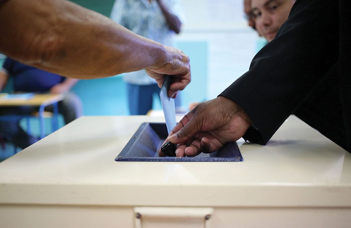 L'exécutif choisit le maintien en juin des régionales, mais avec un décalage d'une semaine