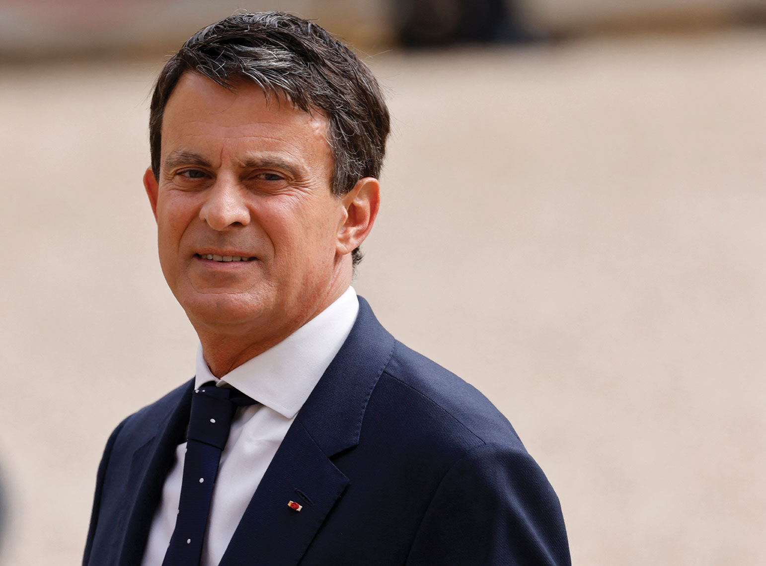 Investi par la majorité présidentielle pour représenter les Français de l'étranger, Manuel Valls a été éliminé dimanche dès le premier tour. Ludovic MARIN / AFP