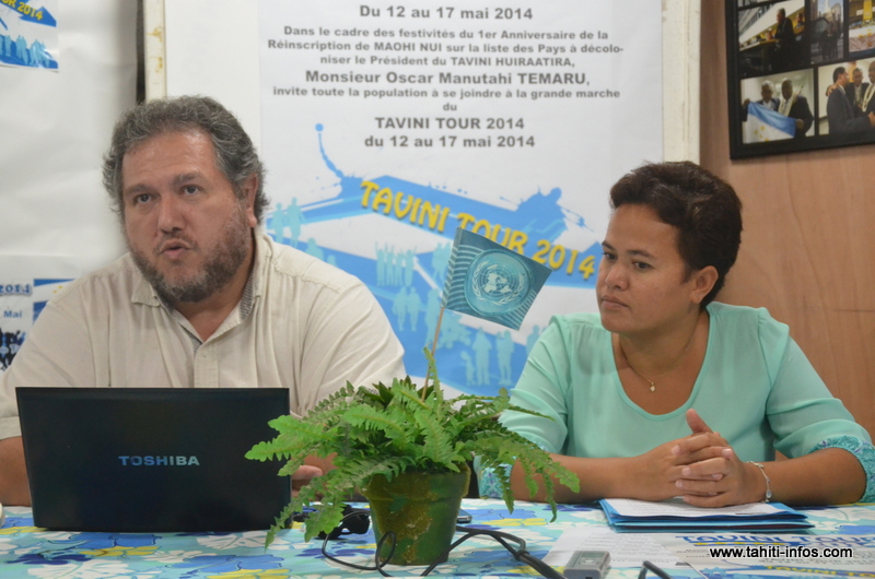 Moetai Brotherson et Ella Tokoragi, organisatrice du Tavini Tour 2014